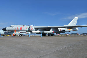 1/144 Xian H-6K Bomber