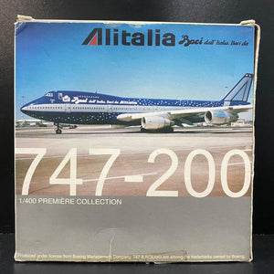 1/400 747-200 Alitalia "Baci dall Italia, Baci da"