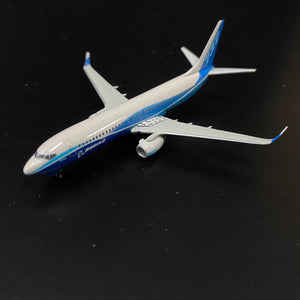 1/400 737-800 (2004 Boeing Livery)