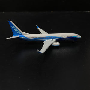 1/400 737-800 (2004 Boeing Livery)