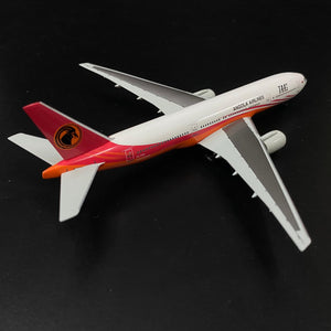 1/400 777-200 TAAG Angola Airlines (w/Metal Stand)