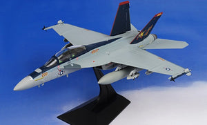 1/72 F/A-18F Super Hornet, VFA-11 "Red Rippers" CAG