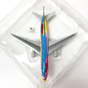 1/400 777-200  Continental Airlines B777-200 PETER MAX NYC2000