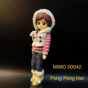 MIMO WITH PONG PONG HAT