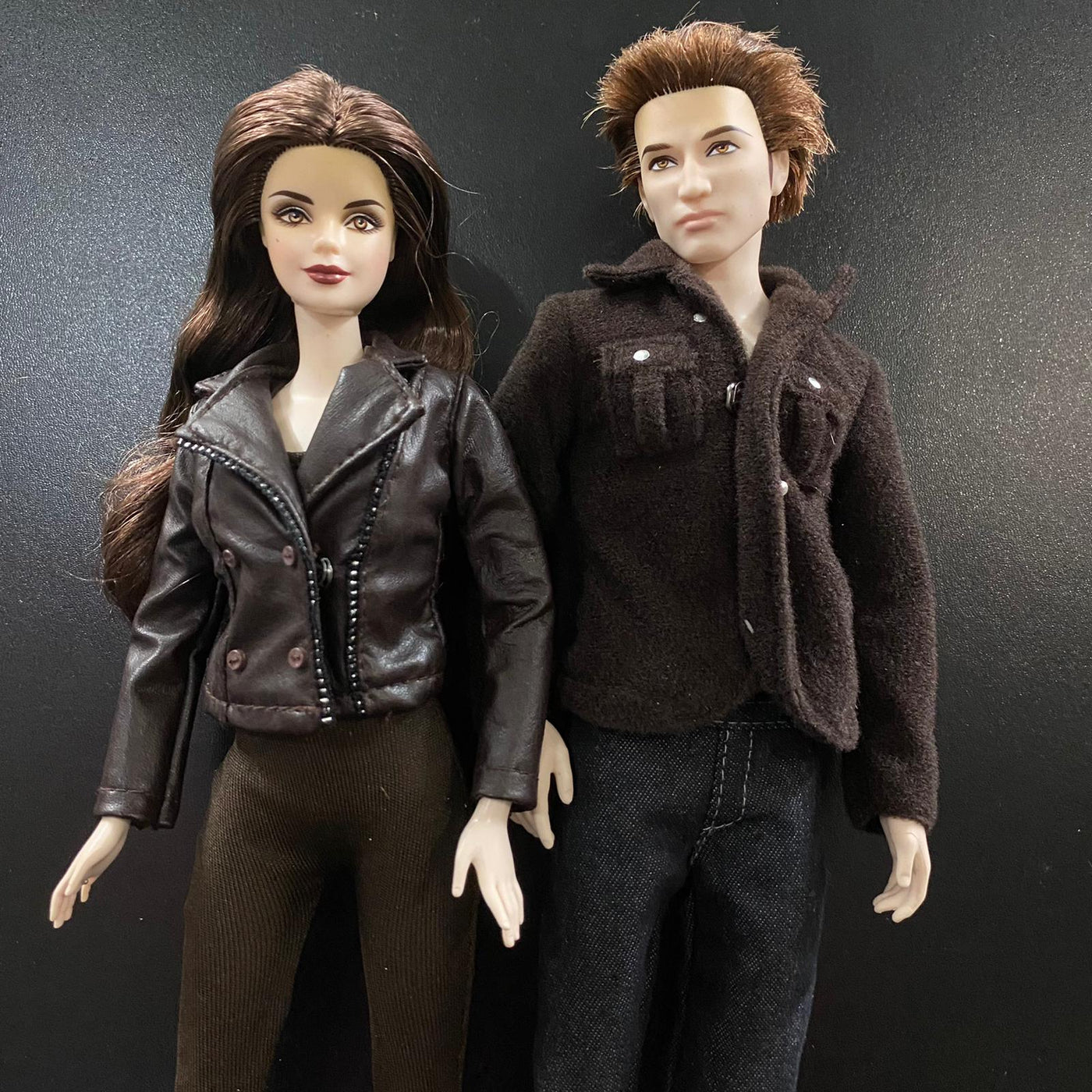 The Twilight Saga: Breaking Dawn Part Bella Edward Giftset Barbie® Doll (Y5858)