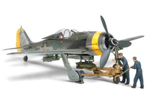 1/48 Focke-Wulf Fw190 F-8/9 with Bomb Loading Set