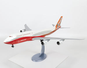 1/144 Civil airliner Boeing 747-8'